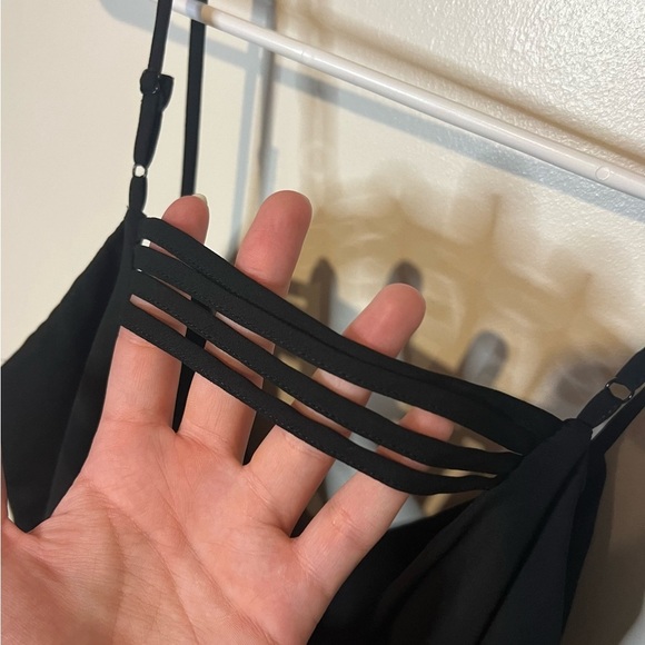 Shinestar Flowy Black Cami - Picture 6 of 6